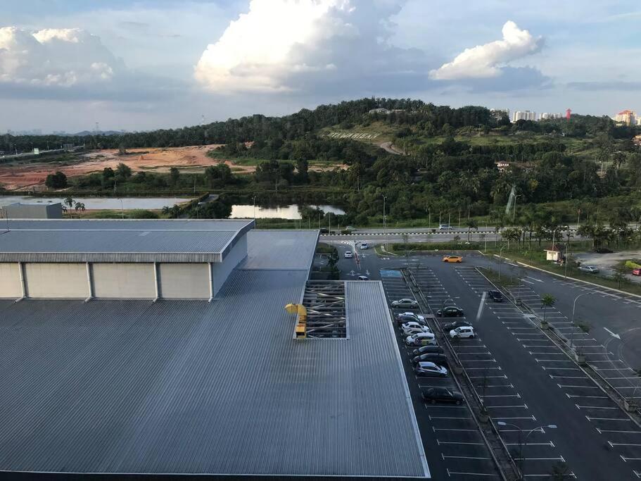 Mufa Studio Suites Klia Sepang Exterior foto